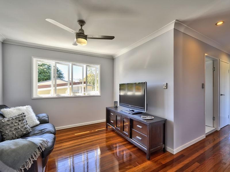 67 Strickland Terrace, Graceville QLD 4075