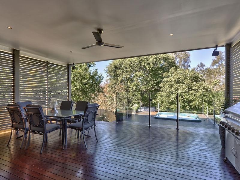 67 Strickland Terrace, Graceville QLD 4075