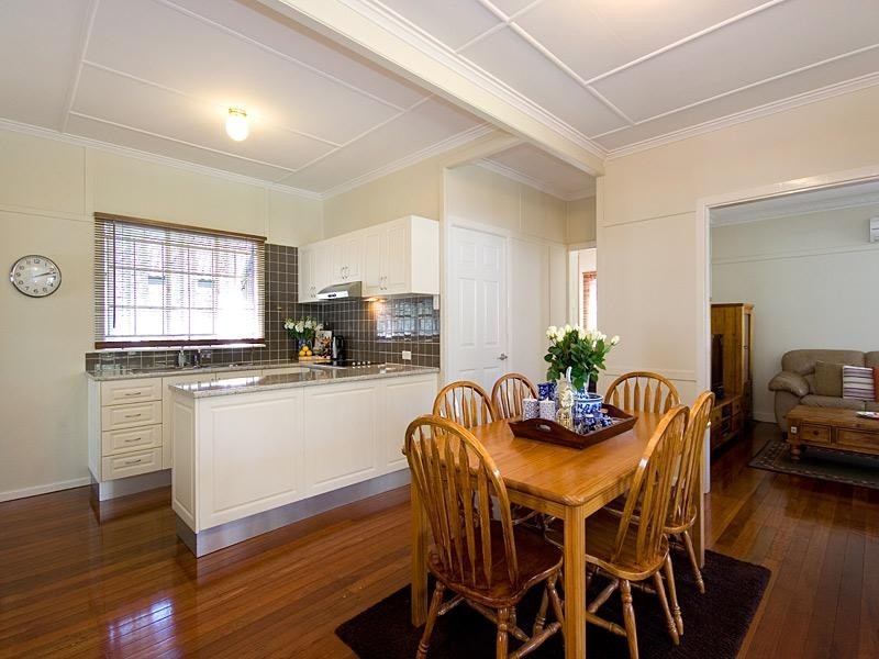 205 Honour Avenue, Chelmer QLD 4068