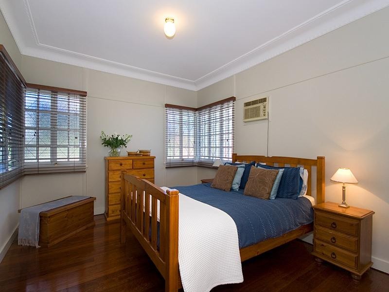 205 Honour Avenue, Chelmer QLD 4068