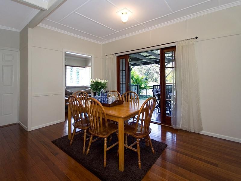 205 Honour Avenue, Chelmer QLD 4068