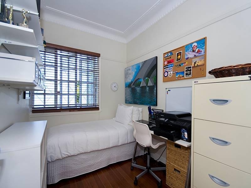 205 Honour Avenue, Chelmer QLD 4068