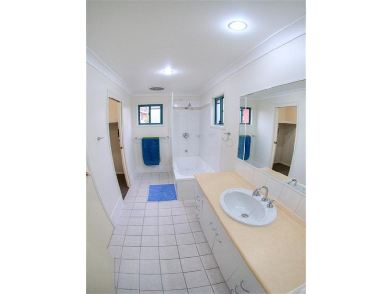 14/11 Oakmont Avenue, Oxley QLD 4075