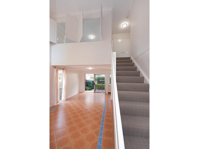 2/704 Oxley Road, Corinda QLD 4075