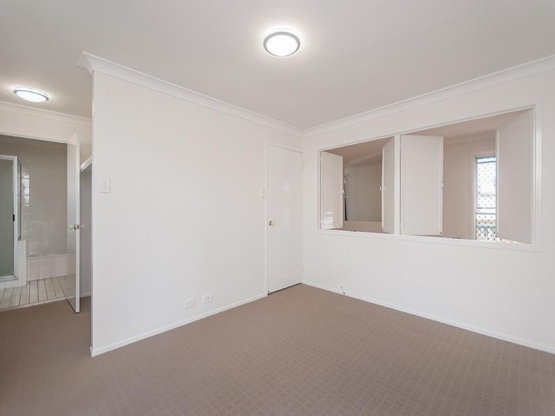 2/704 Oxley Road, Corinda QLD 4075