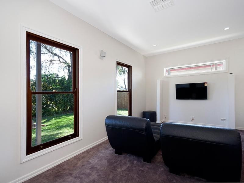 6 Turner Street, Corinda QLD 4075