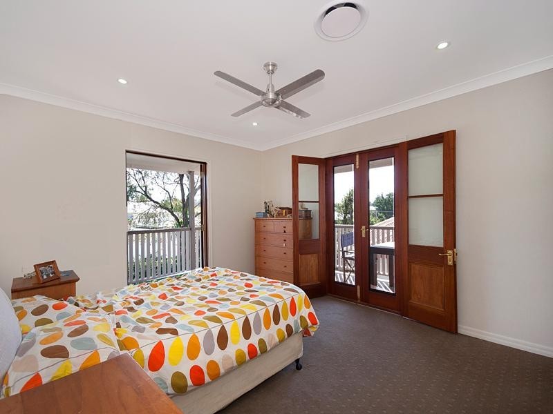 6 Turner Street, Corinda QLD 4075