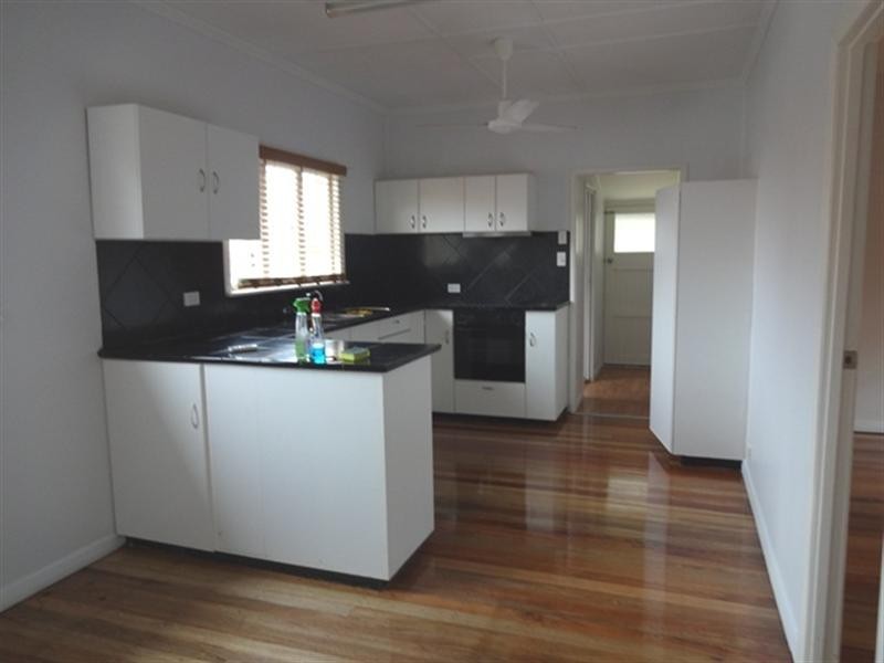 695 Oxley Road, Corinda QLD 4075