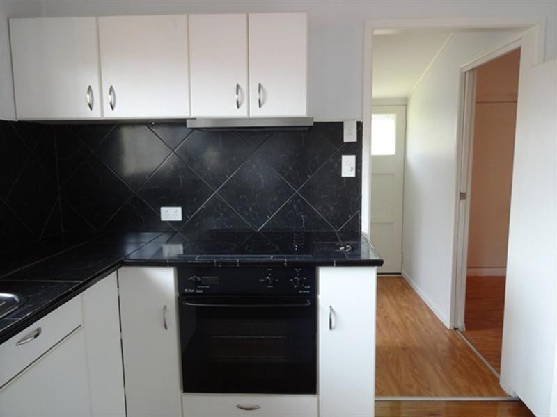 695 Oxley Road, Corinda QLD 4075