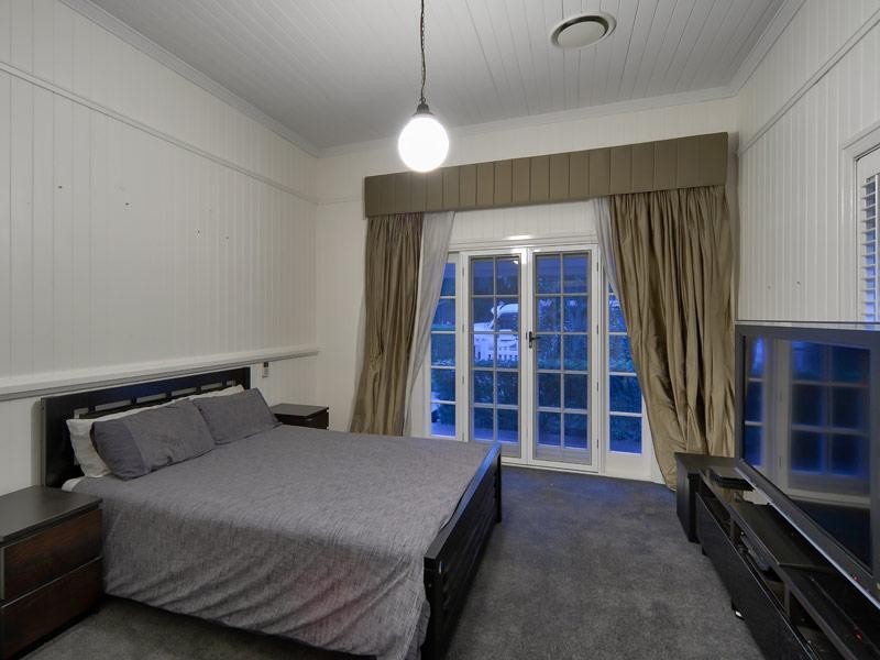 62 Manchester Terrace, Indooroopilly QLD 4068