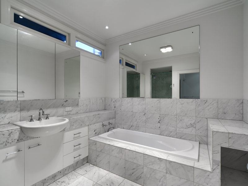 62 Manchester Terrace, Indooroopilly QLD 4068