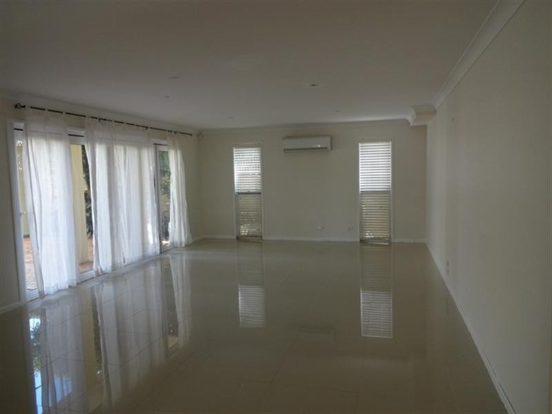 94 Queenscroft Street, Chelmer QLD 4068