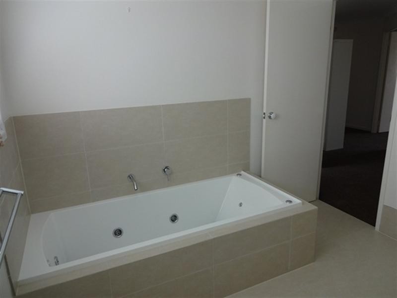 94 Queenscroft Street, Chelmer QLD 4068