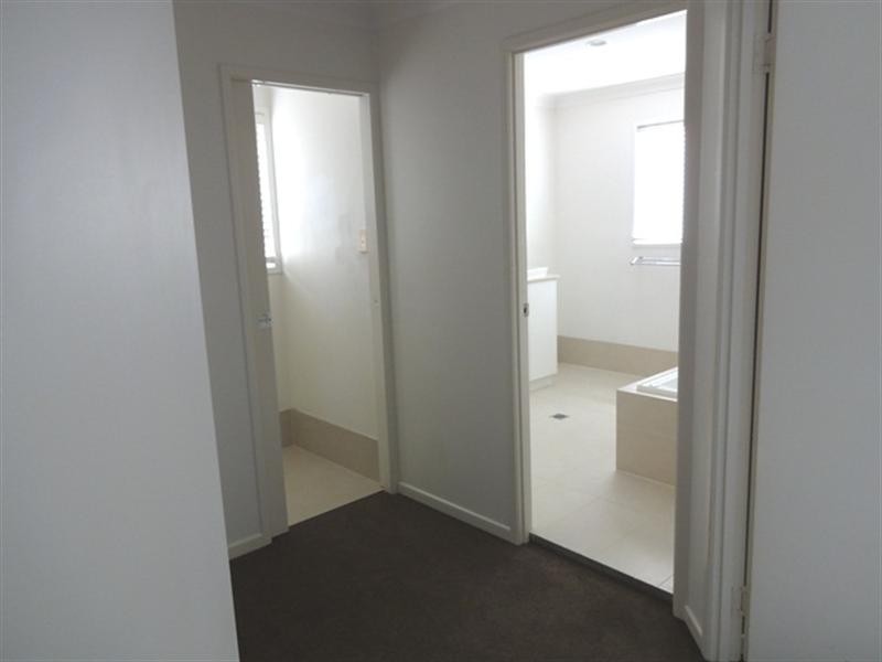 94 Queenscroft Street, Chelmer QLD 4068