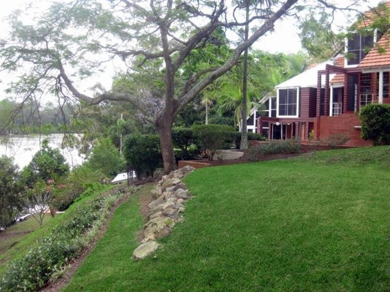 37 Molonga Terrace, Graceville QLD 4075