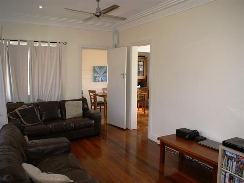 36 Acacia Avenue, Graceville QLD 4075