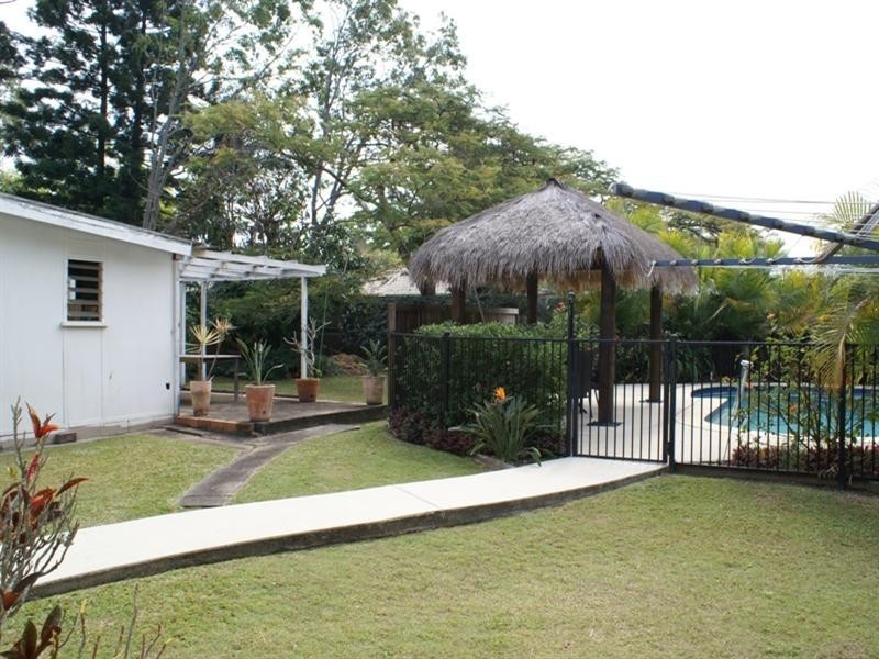 36 Acacia Avenue, Graceville QLD 4075