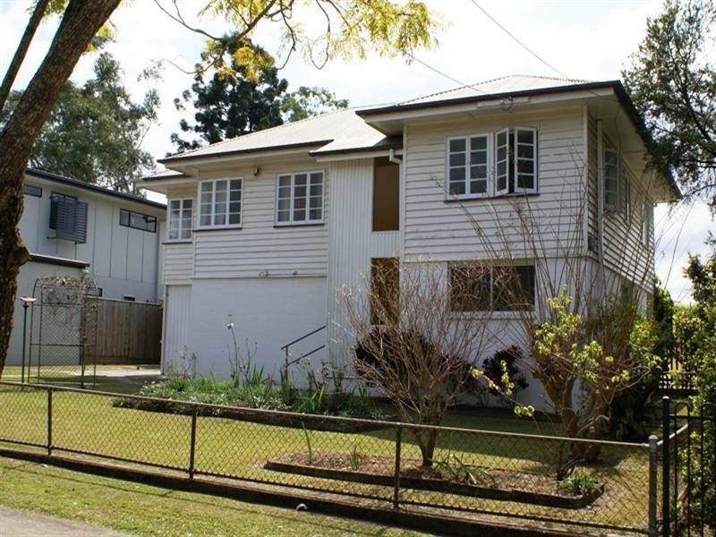 36 Acacia Avenue, Graceville QLD 4075