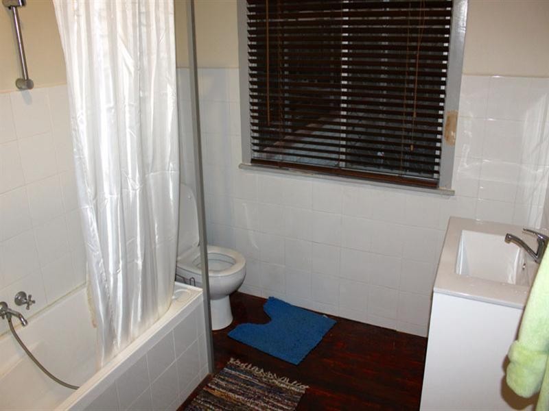 82 White Street, Graceville QLD 4075