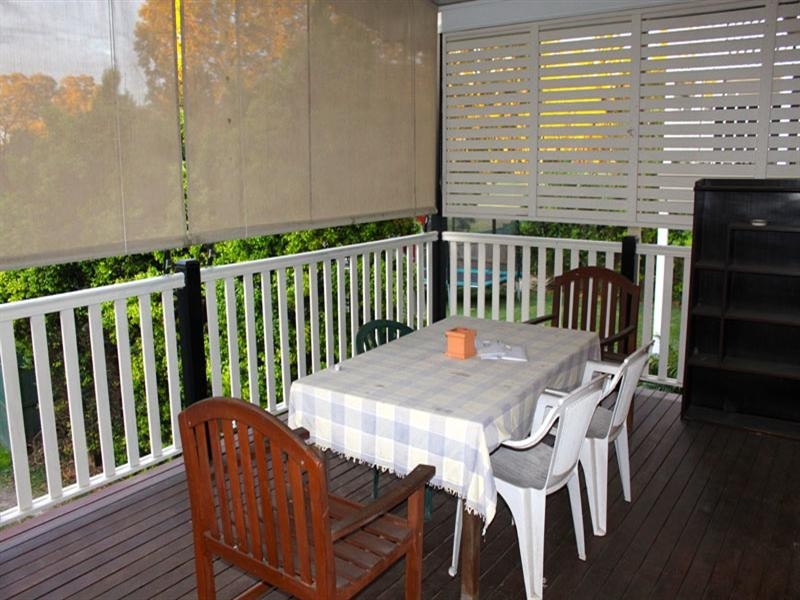 82 White Street, Graceville QLD 4075