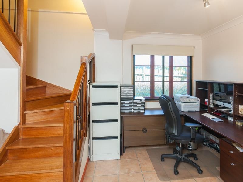 93 Ardoyne Road, Oxley QLD 4075