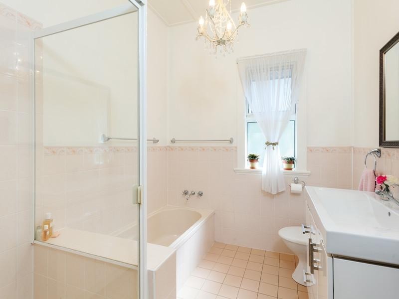 93 Ardoyne Road, Oxley QLD 4075