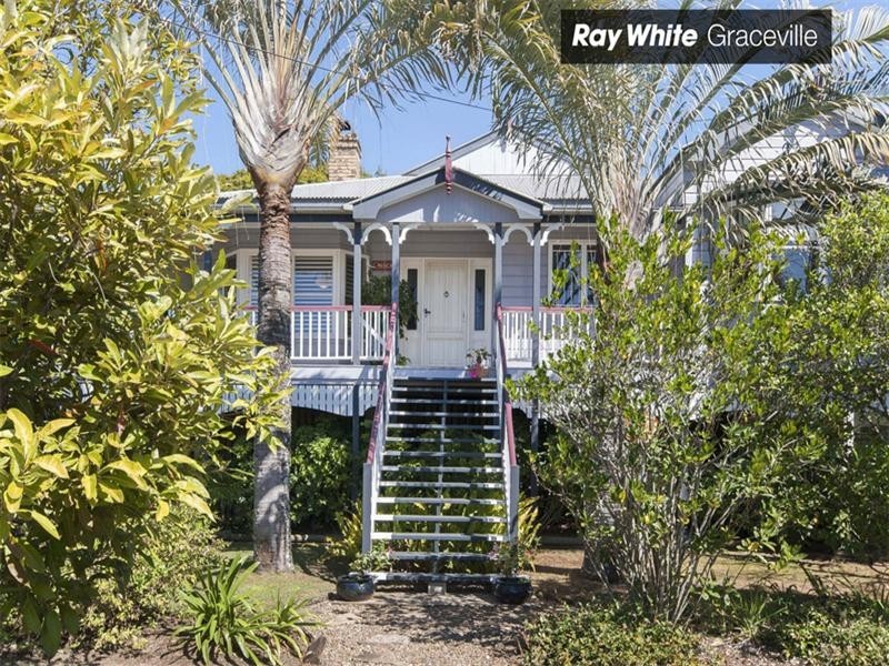 8 Oman Street, Sherwood QLD 4075