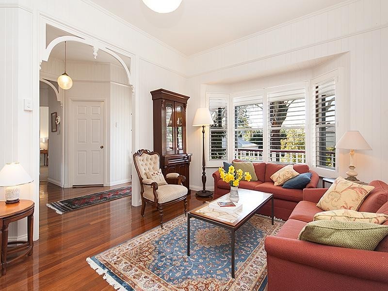 8 Oman Street, Sherwood QLD 4075