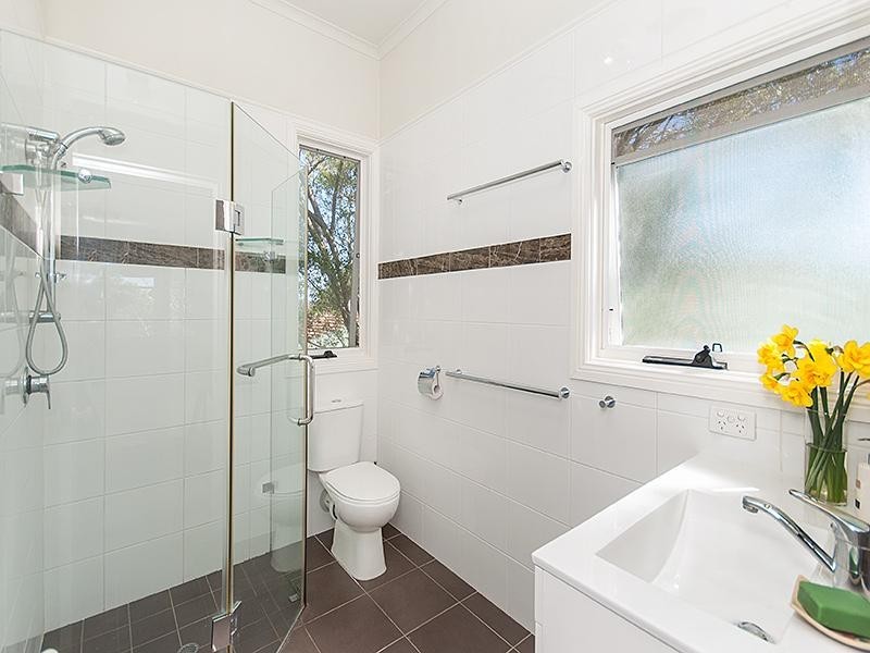 8 Oman Street, Sherwood QLD 4075