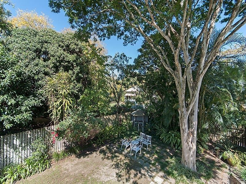 8 Oman Street, Sherwood QLD 4075