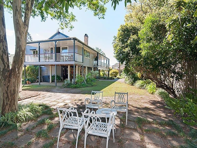 8 Oman Street, Sherwood QLD 4075