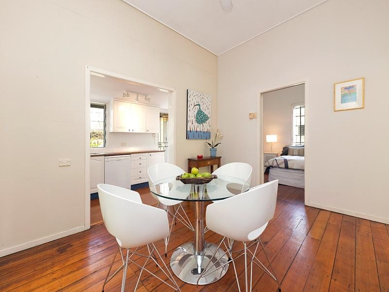 10 Mortlake Road, Graceville QLD 4075