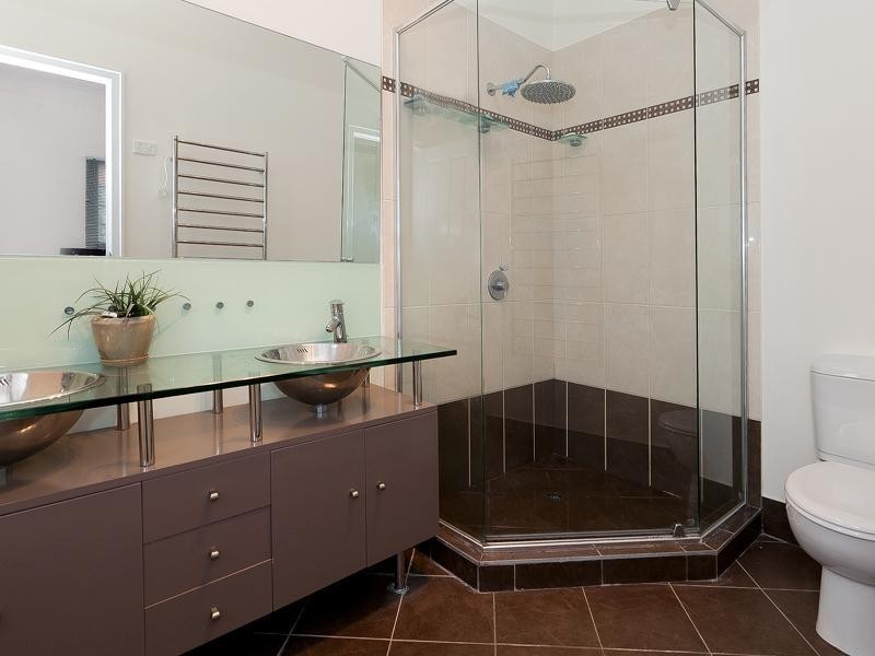 45 Lancelot Street, Tennyson QLD 4105