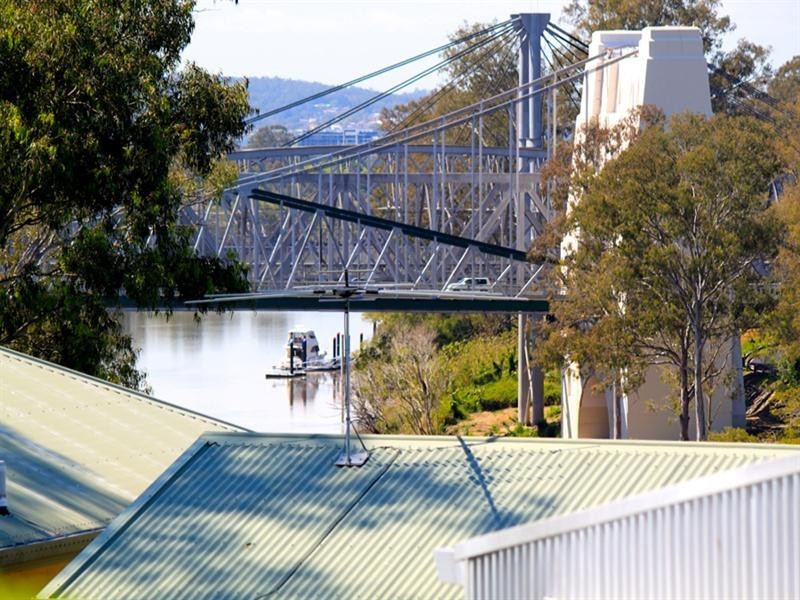 Indooroopilly QLD 4068