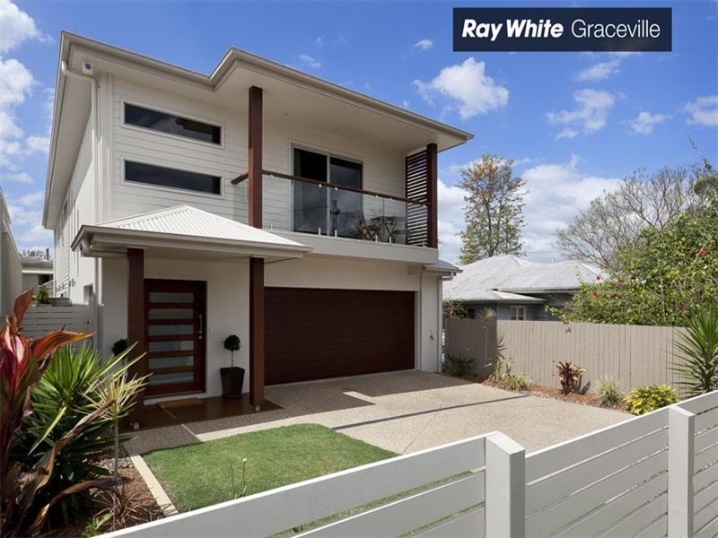 32 Turner Street, Corinda QLD 4075