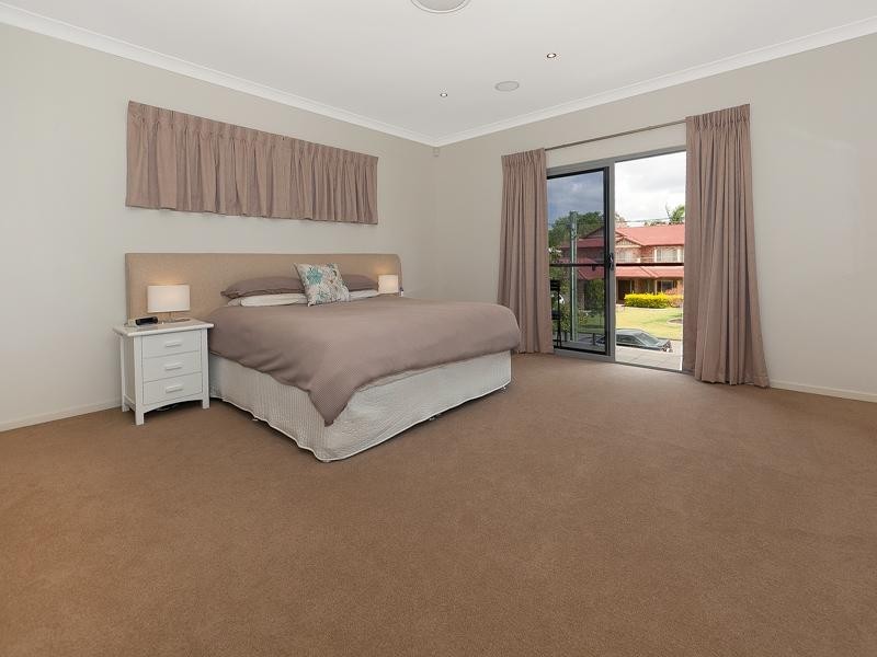 32 Turner Street, Corinda QLD 4075