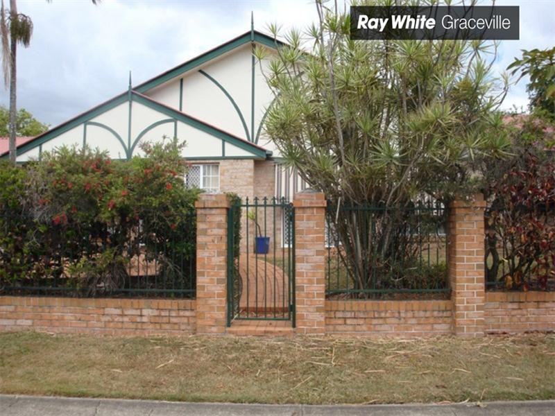 1/3 Central Avenue, Sherwood QLD 4075