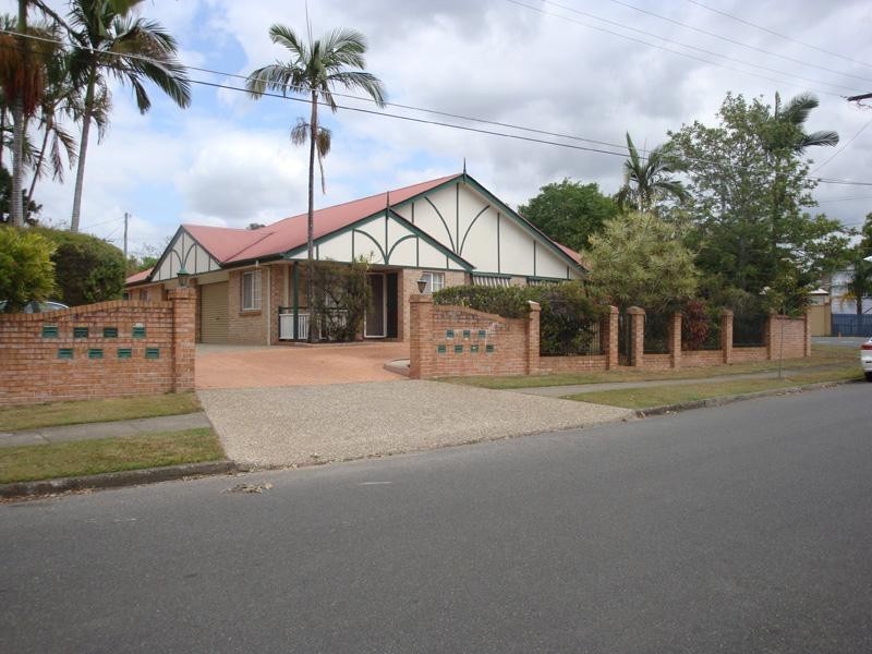 1/3 Central Avenue, Sherwood QLD 4075