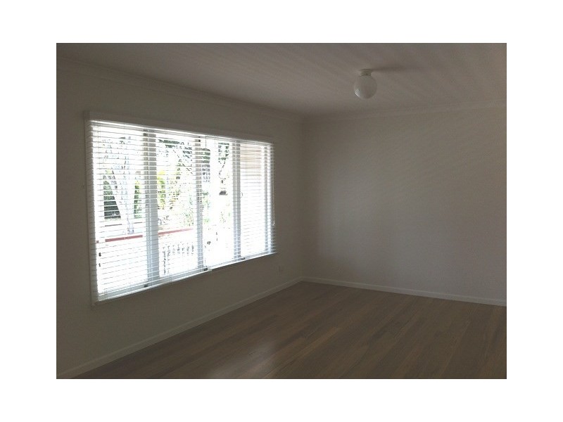 45 Vivian Street, Tennyson QLD 4105