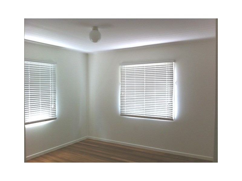 45 Vivian Street, Tennyson QLD 4105