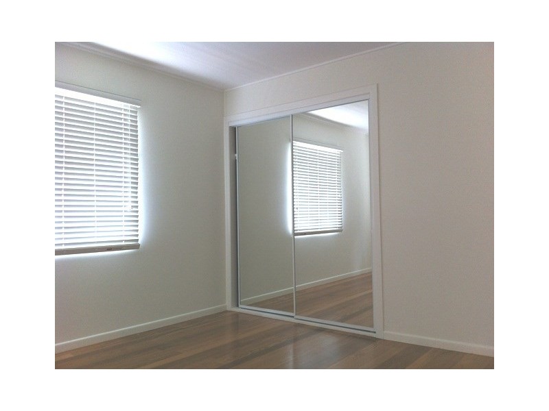 45 Vivian Street, Tennyson QLD 4105