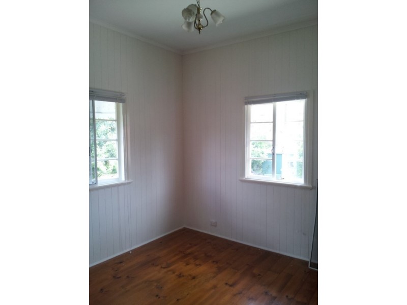 68 King Arthur Terrace, Tennyson QLD 4105