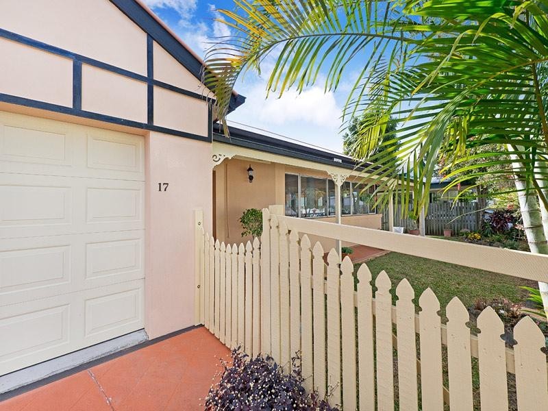 17 Blackwood Street, Sherwood QLD 4075