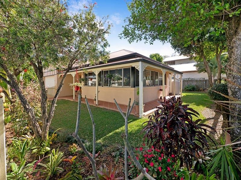 17 Blackwood Street, Sherwood QLD 4075