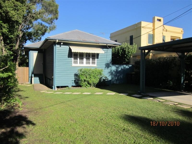 6 Magazine Street, Sherwood QLD 4075