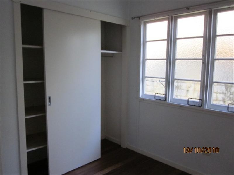 6 Magazine Street, Sherwood QLD 4075