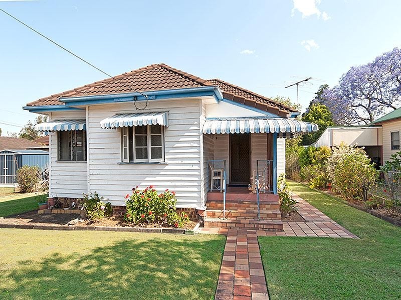 10 Swift Street, Corinda QLD 4075