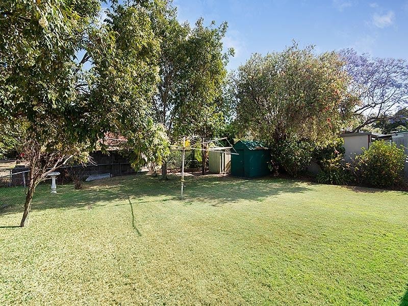 10 Swift Street, Corinda QLD 4075