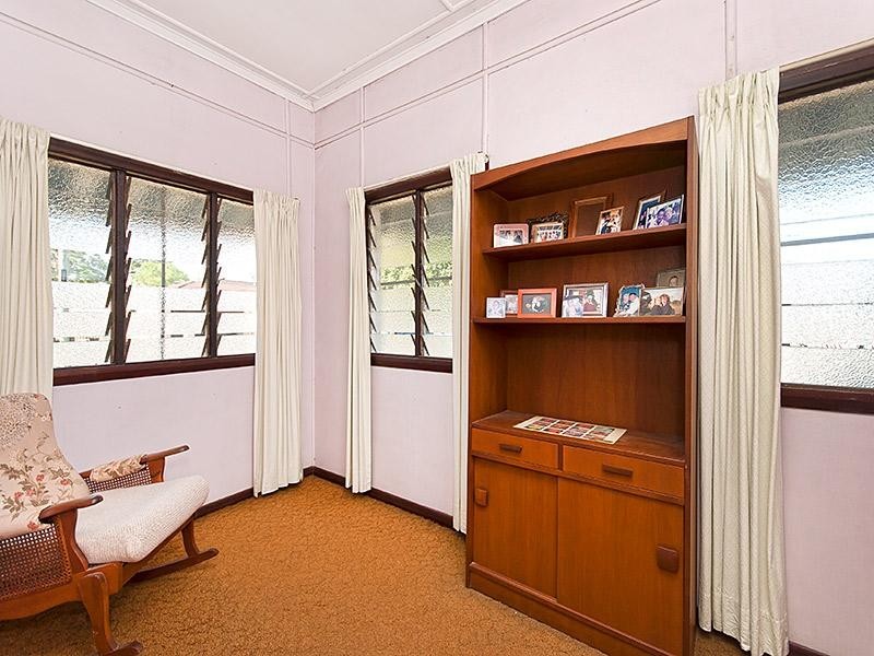 10 Swift Street, Corinda QLD 4075