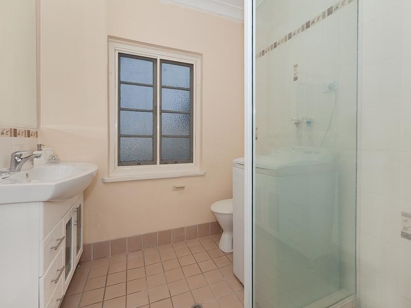 14 Blackheath Road, Oxley QLD 4075